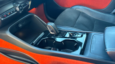 Volvo Xc40 2.0 T4 R DESIGN Pro 5dr AWD Geartronic Petrol Estate